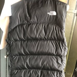 Womans North Face 700 Down Vest
